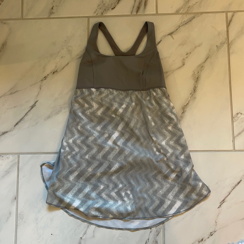 Lululemon tank